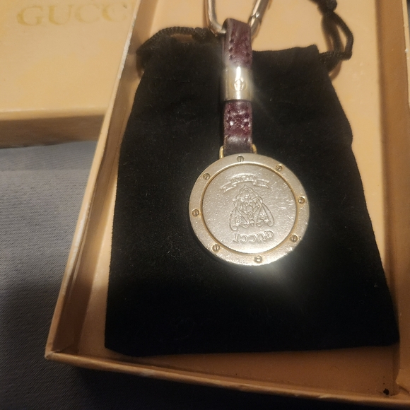 Vintage authentic Gucci keychain and original box - Picture 3 of 11